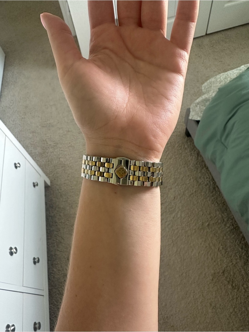 Apple Watch Series 10 Titanium 42mm A3001 (GPS + Cellular) Gold w/ Accessories - Picture 3 of 16